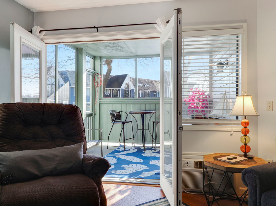 Pointes North Inn主图