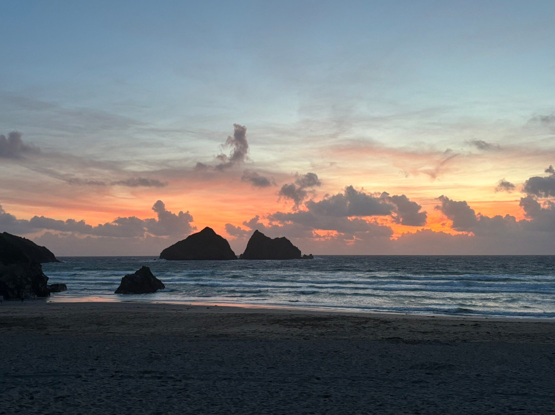 Holywell Bay Beach-纽奎必去景点