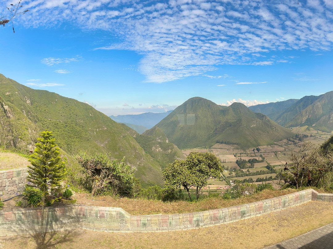 El Crater Hotel主图