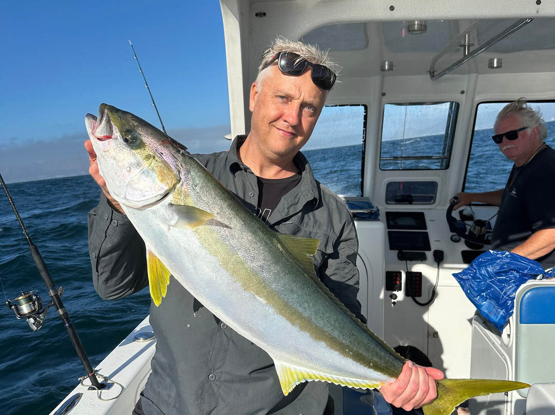 Cape Boat Charters-西门镇必去景点