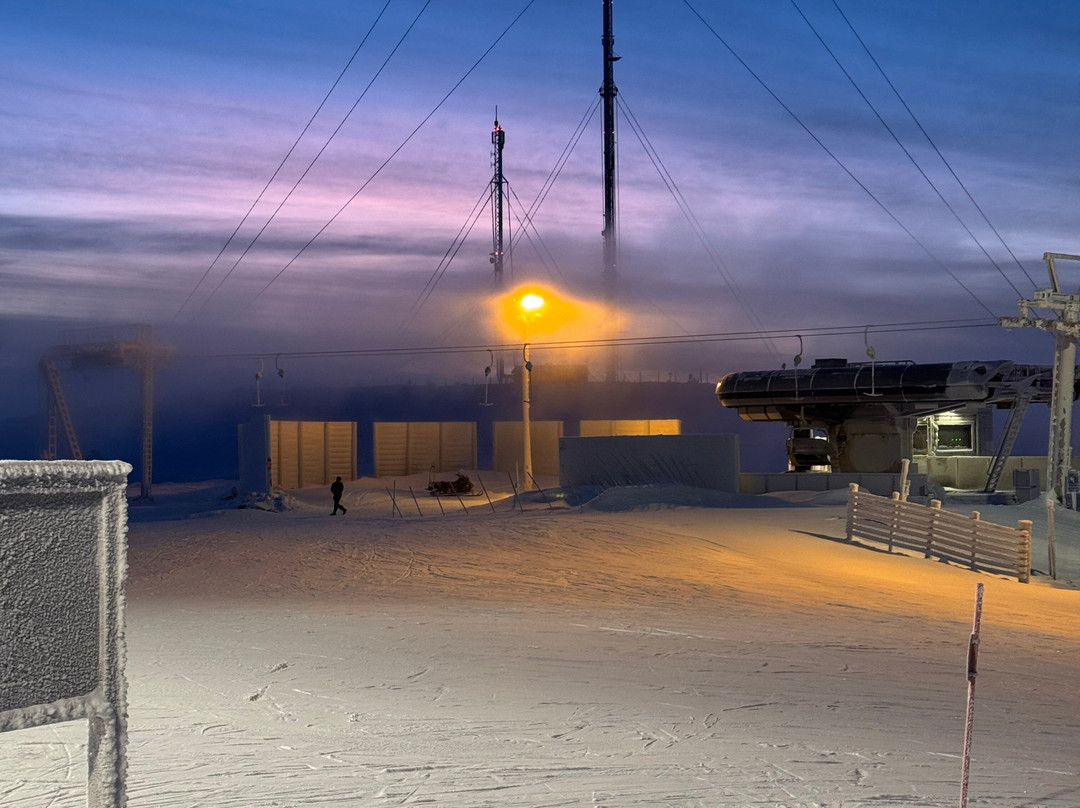 Ski-Inn Hotel Pyhätunturi主图