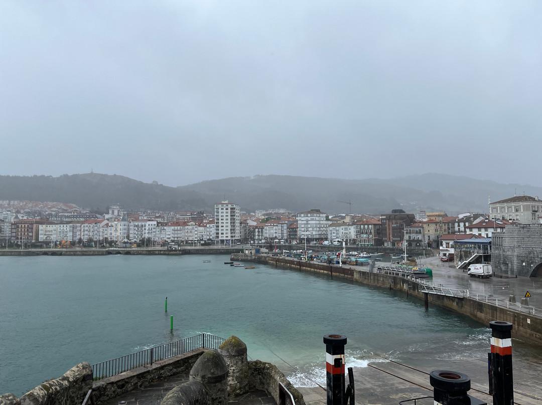 Avenida de la Constitución-Castro Urdiales必去景点
