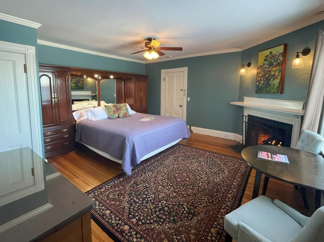 Saltair Inn Waterfront B&B主图