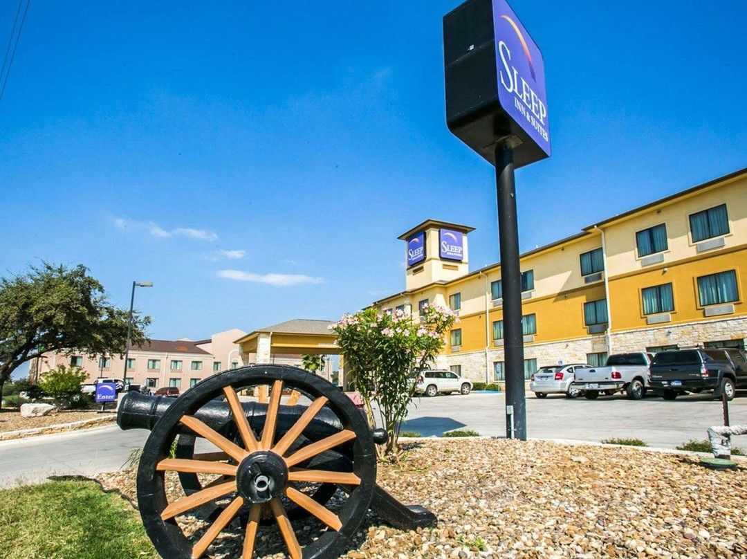 Sleep Inn & Suites