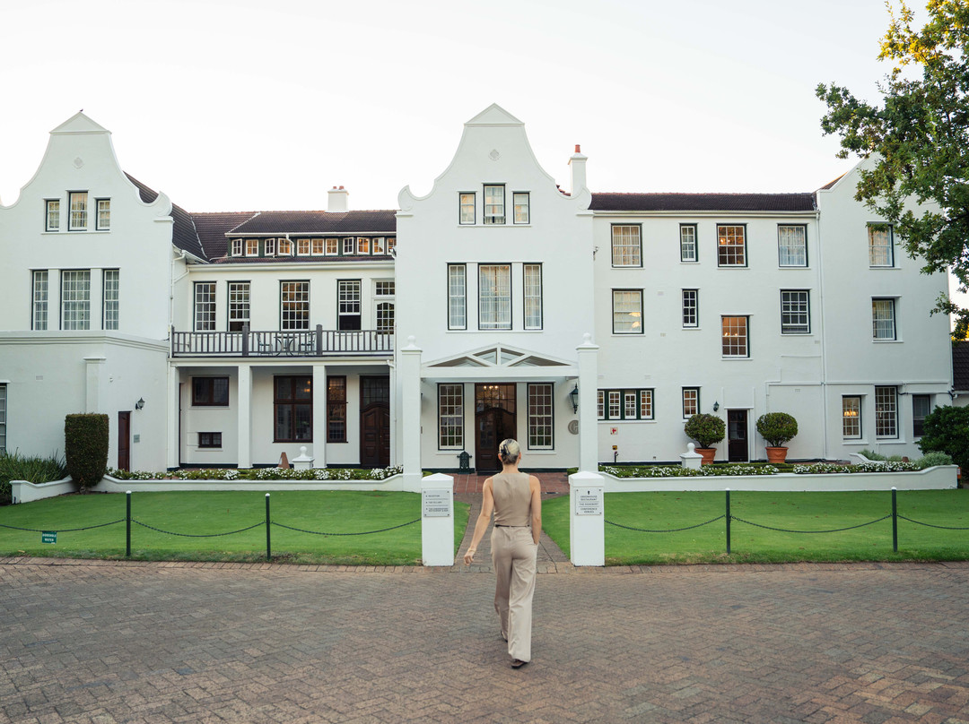 康士坦提亚酒店住宿-塞拉斯酒店