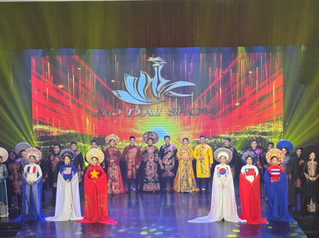Ao Dai Show Da Nang-Khue My必去景点