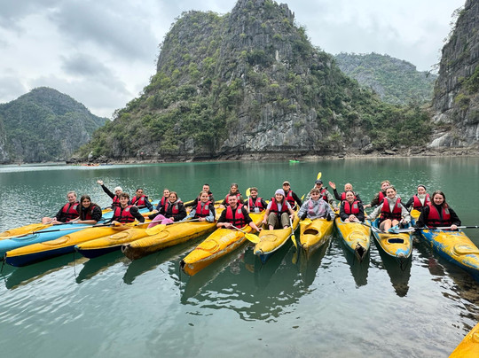 Authentic Viet Nam Explore-Cat Ba Town必去景点
