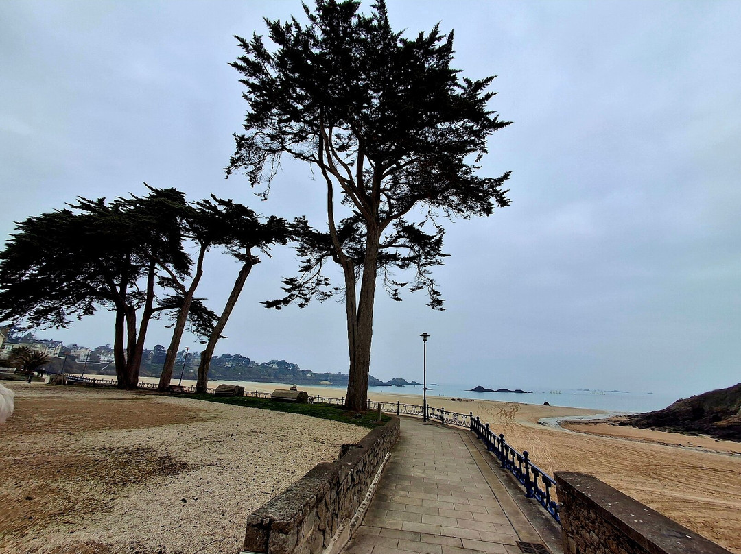Grande Plage De St Lunaire-Saint-Lunaire必去景点