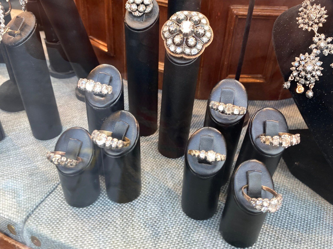 Adin Antique Jewellery-安特卫普必去景点