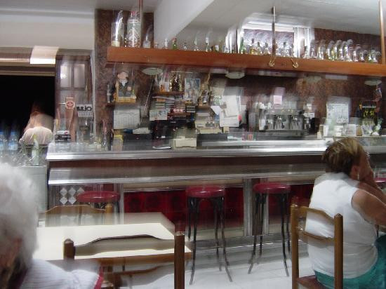 Hostal Montecarlo主图