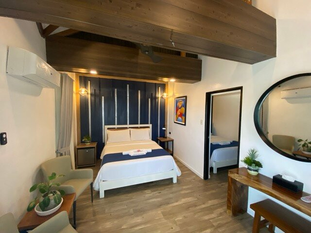 Crystal Blue Resort主图