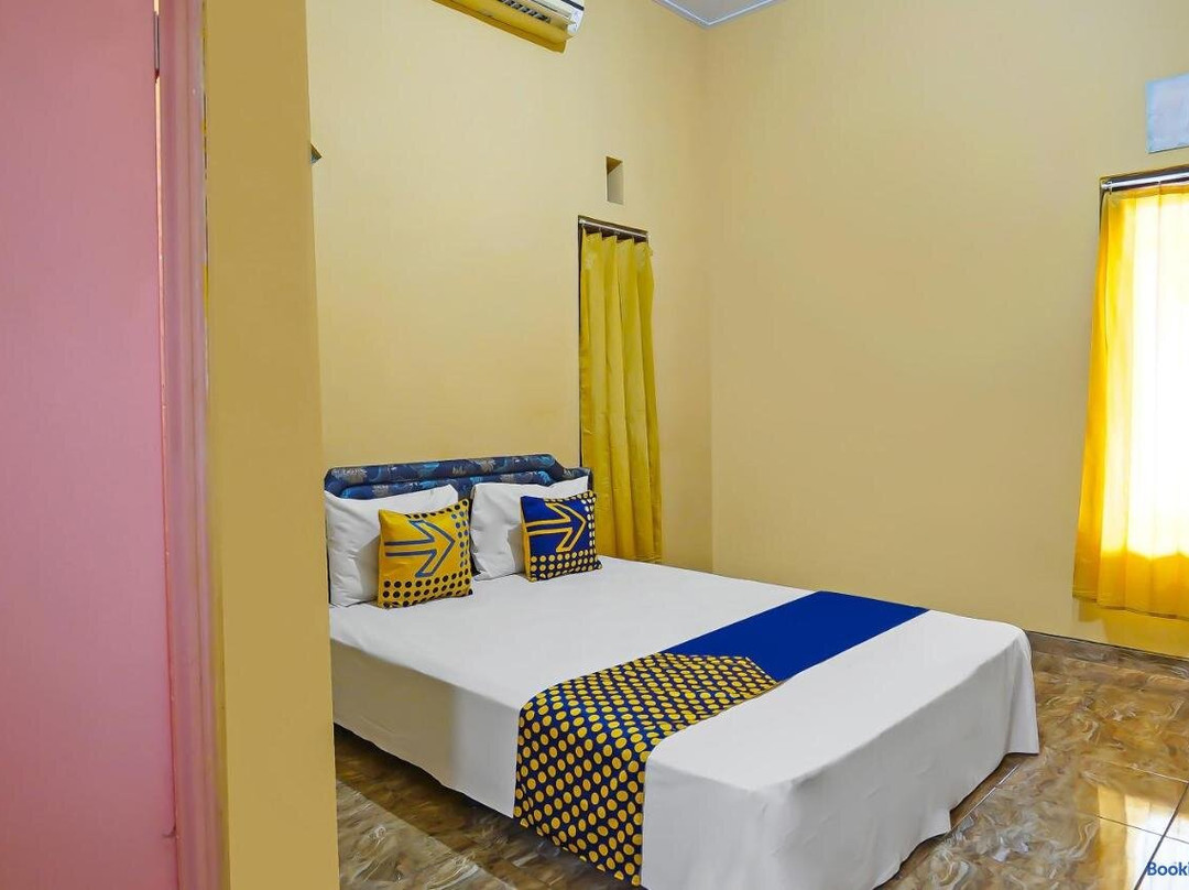 Spot On 92476 Sobat Ijen Traveller Homestay
