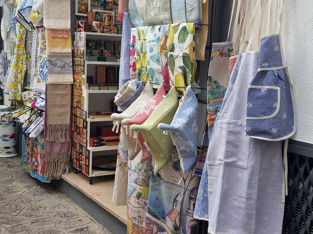 La Bottega delle Arti-拉韦洛必去景点