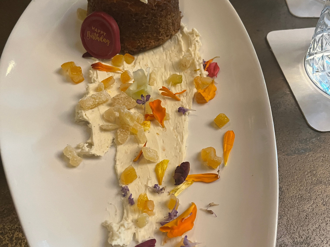 Le Rêve Restaurant & Raw Bar