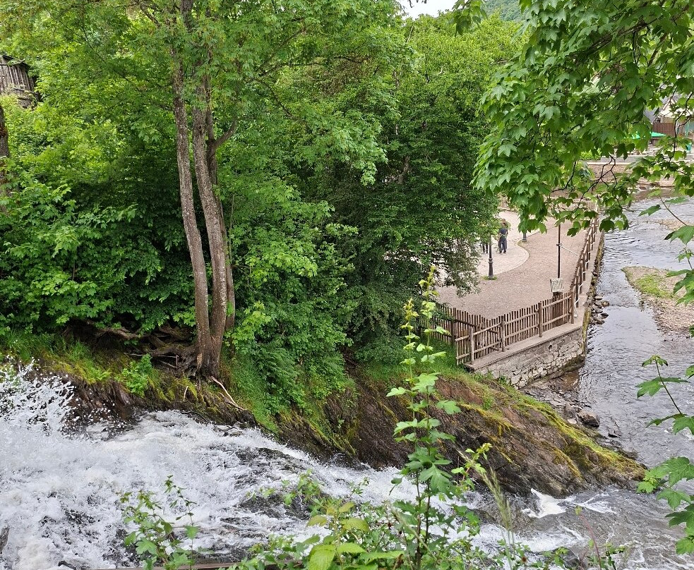Cascade De Coo景点图片