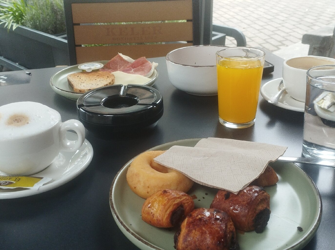 Hotel Puerto De Candás主图