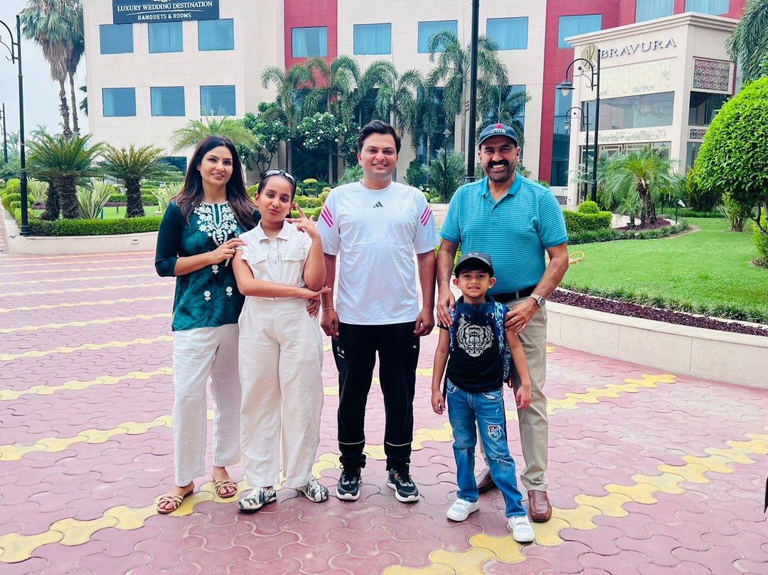 Bravura Gold Resort主图