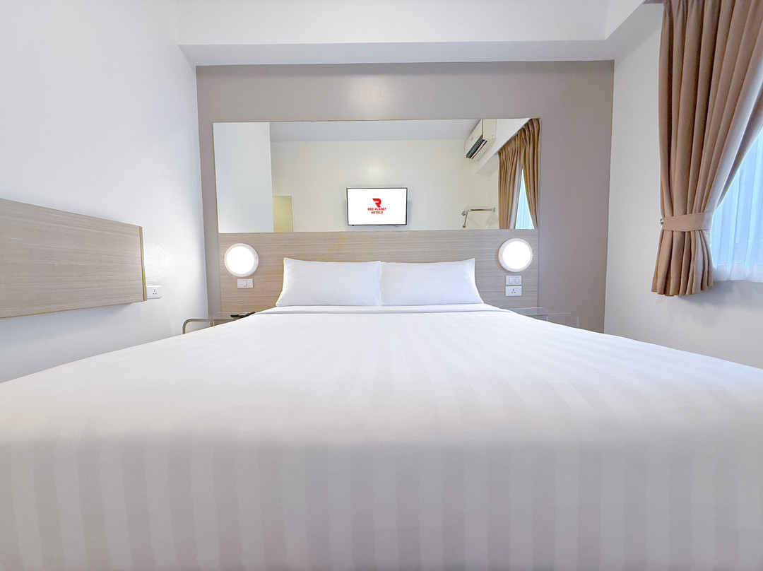 马尼拉红色星球阿西娜酒店主图