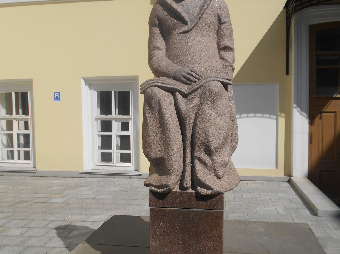 Musorgskiy Statue-叶卡捷琳堡必去景点