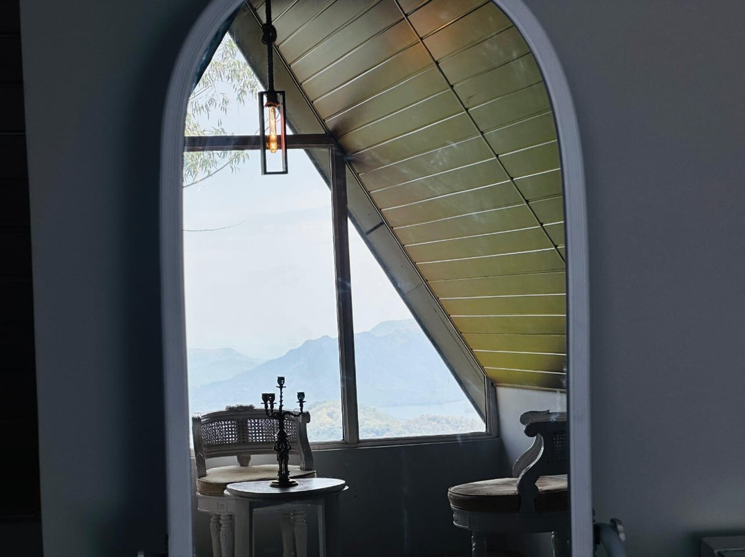 Hilltop Heaven Cabanas And Villa
