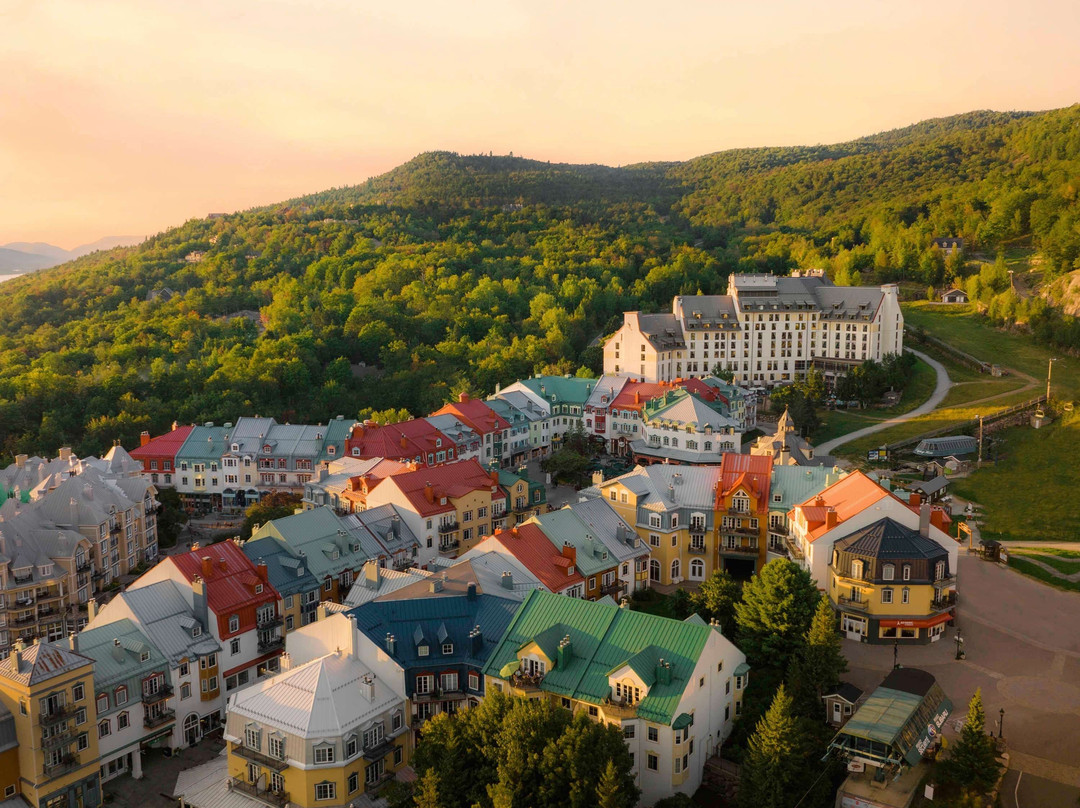 费尔蒙特汤勃朗酒店主图