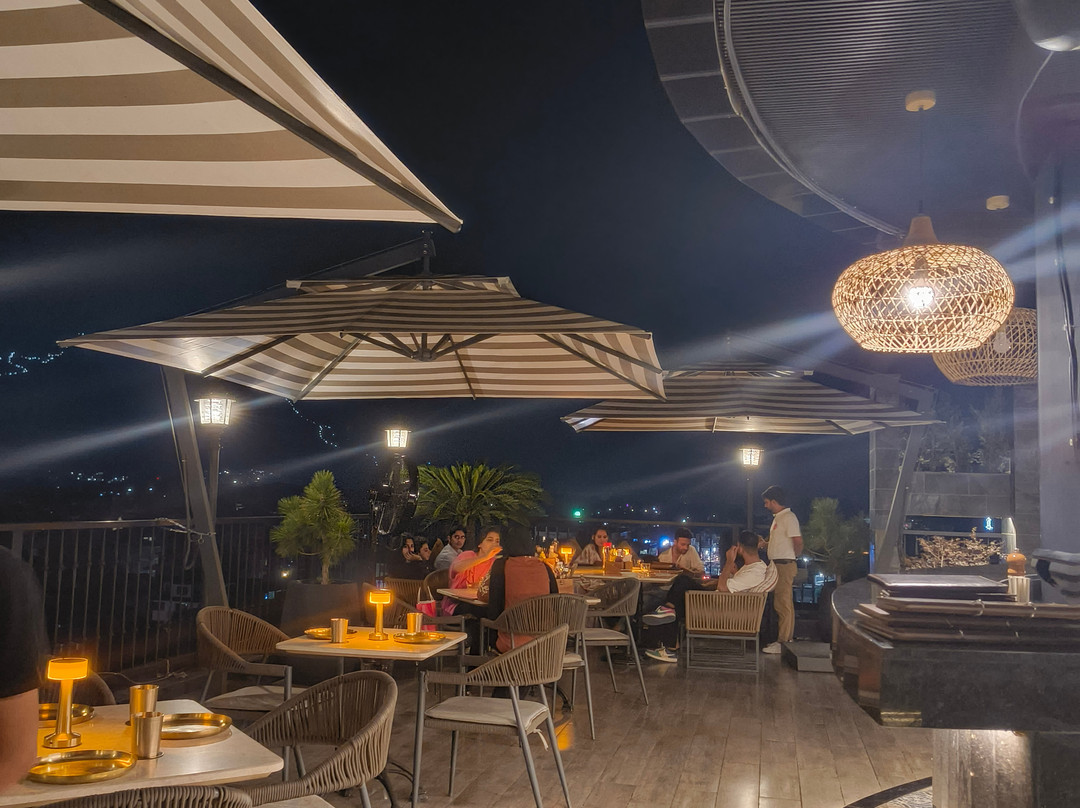 Cafe Delhi Heights Srinagar