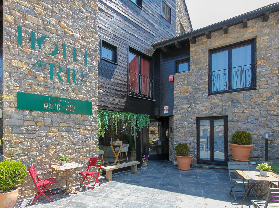 里乌佩蒂特酒店主图