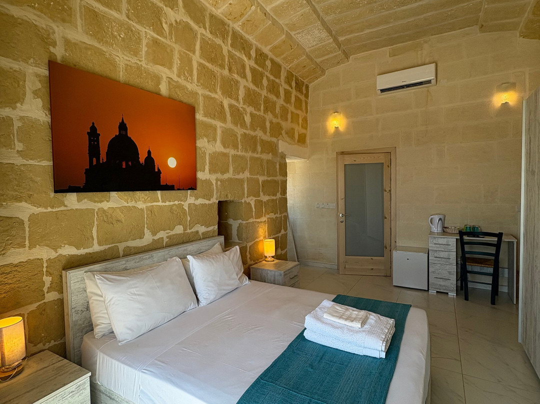 Fiftyfour West Boutique Living主图