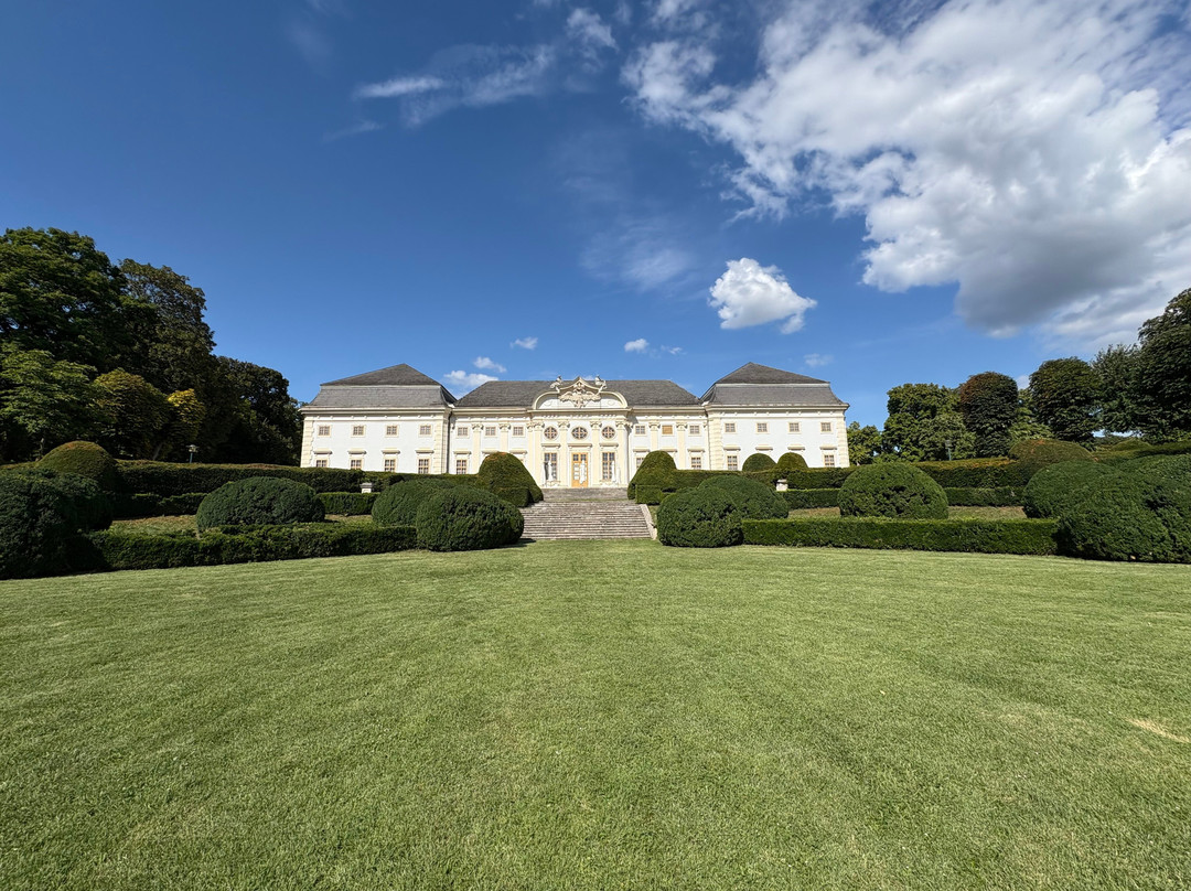 Schloss Halbturn-Halbturn必去景点