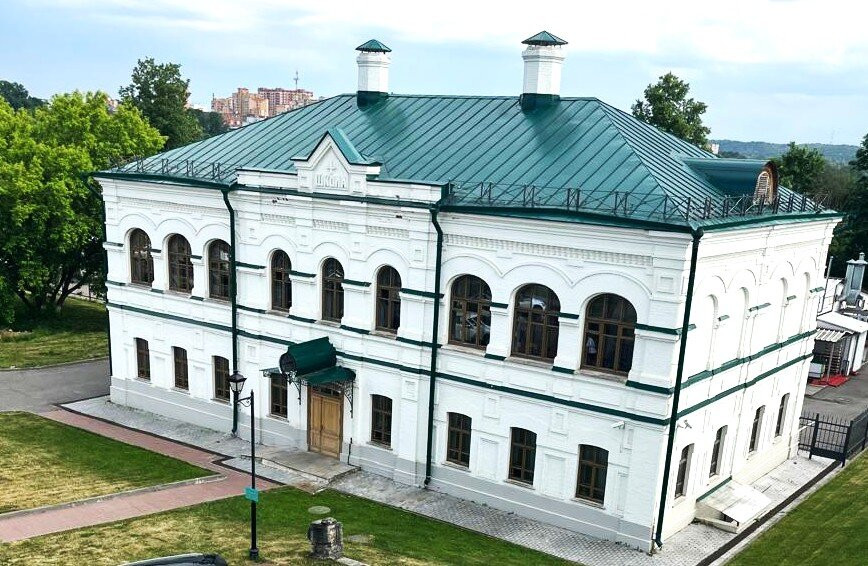 Church School Building-Istra必去景点