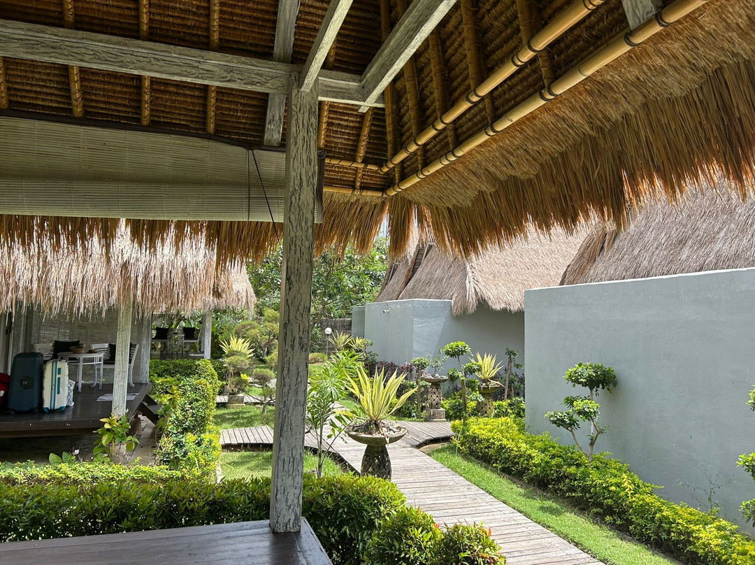 海湾小屋酒店主图