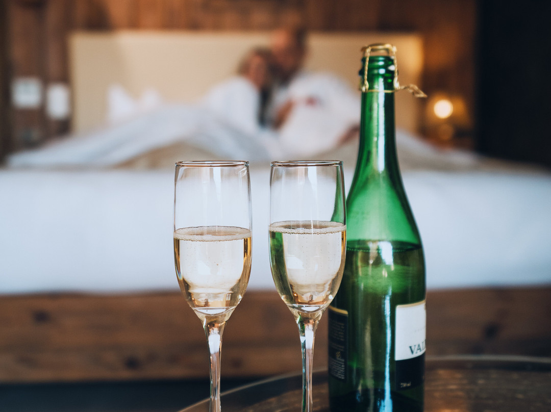 Caves Beach Resort Hurghada主图