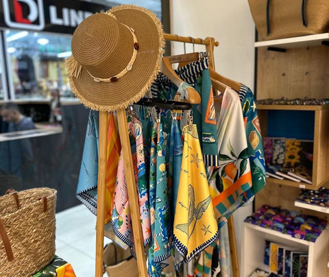 COSMO Handmade Gifts Shop-巴统必去景点