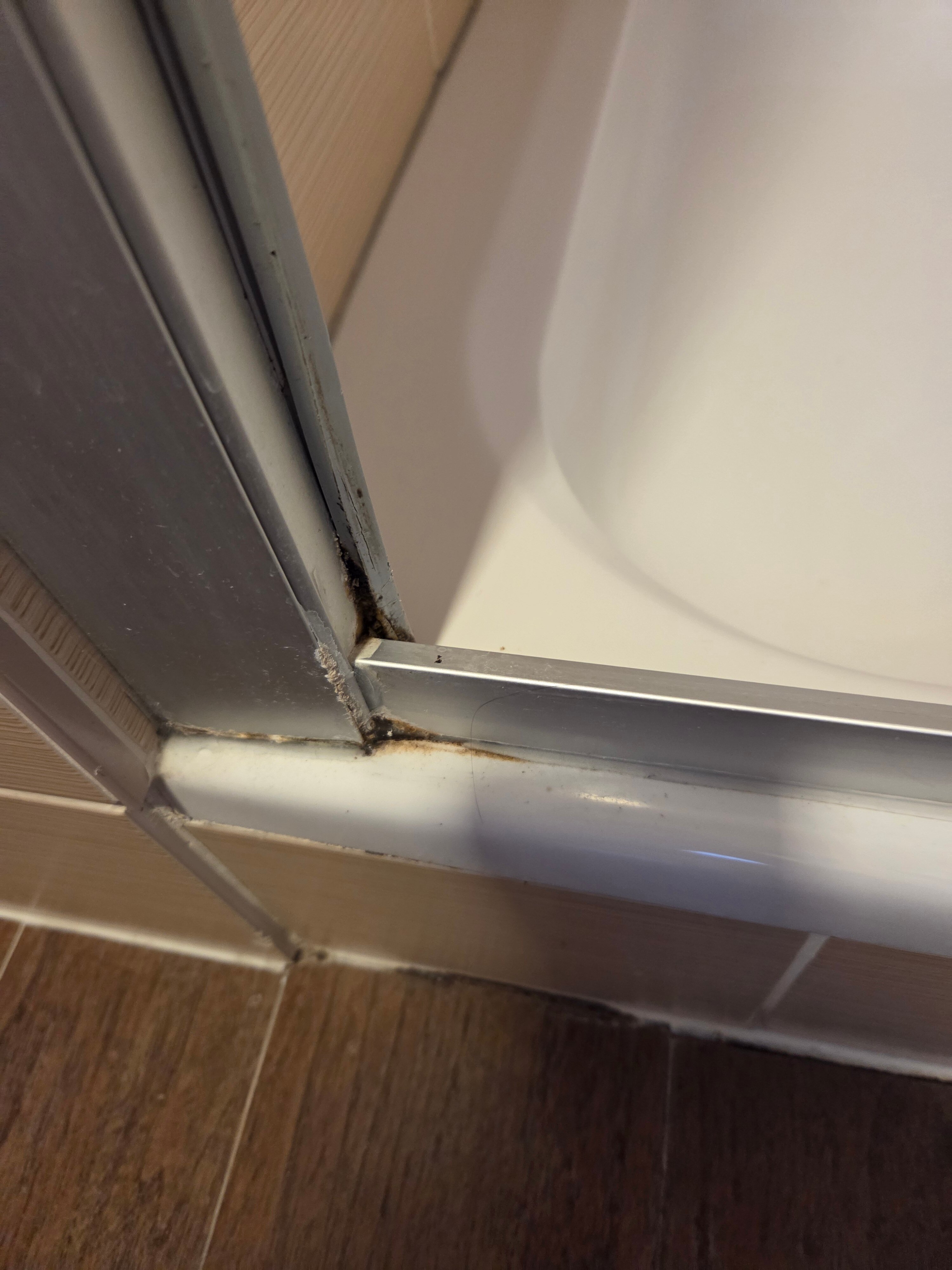 Giorgi Hotel Restaurant-官方