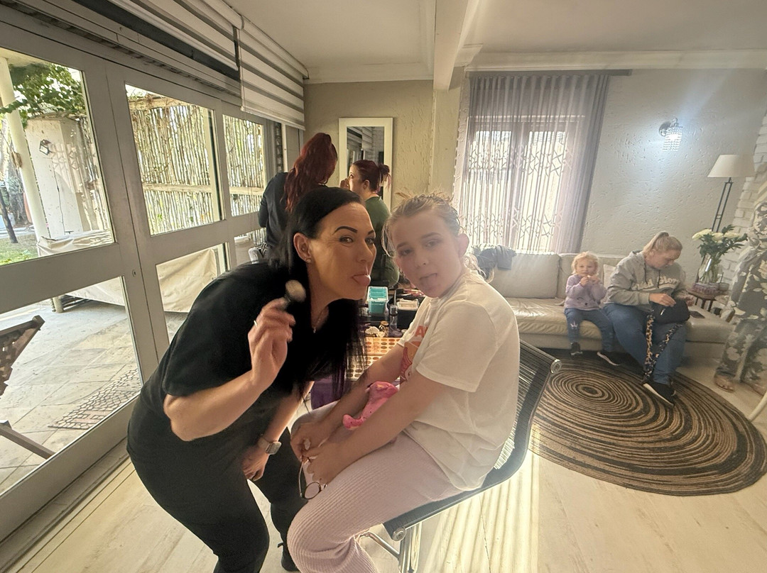 25 On Chrisoliet主图