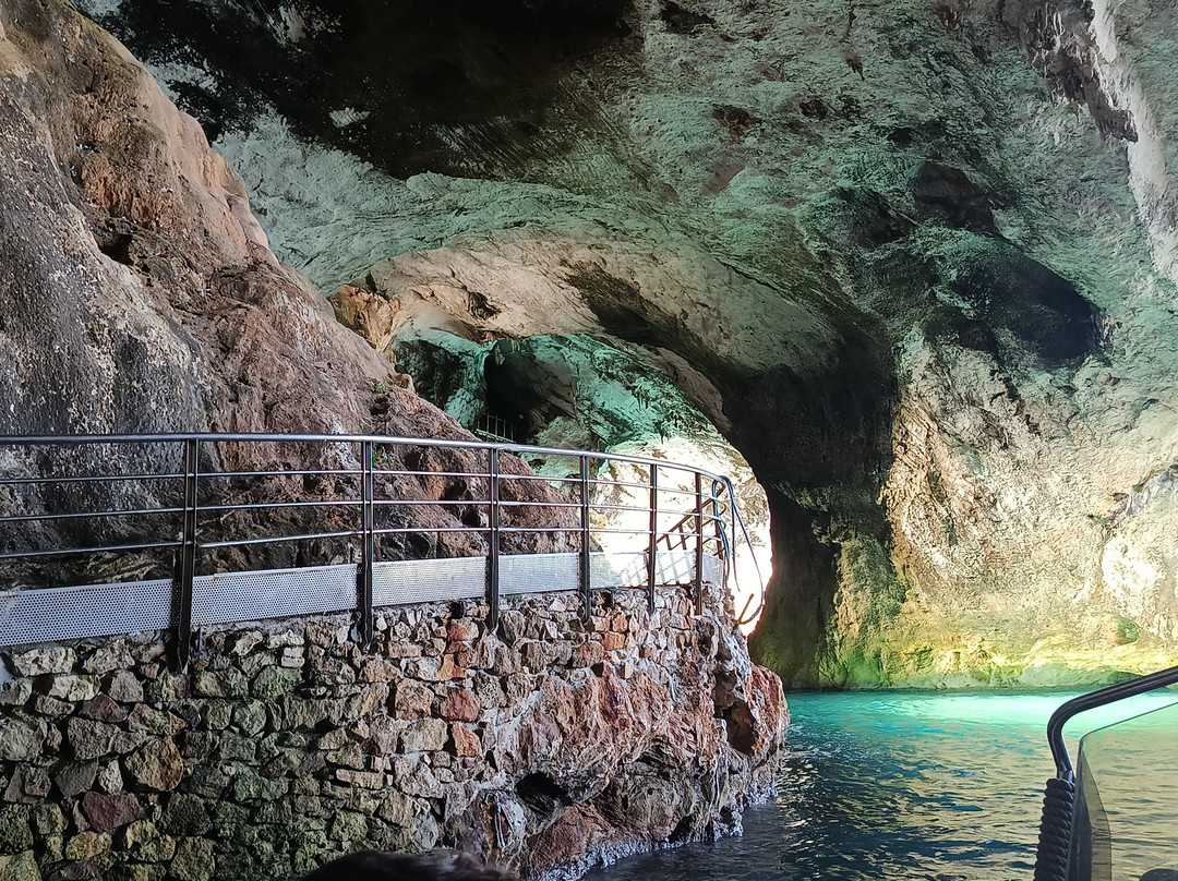 Agostino Charter-Cala Gonone必去景点