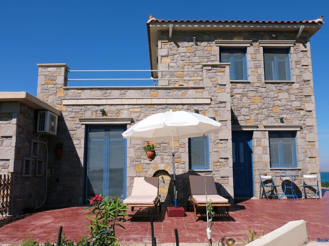 Fanaraki Beach Studios