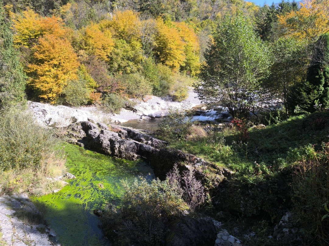 Grotte De Prérouge