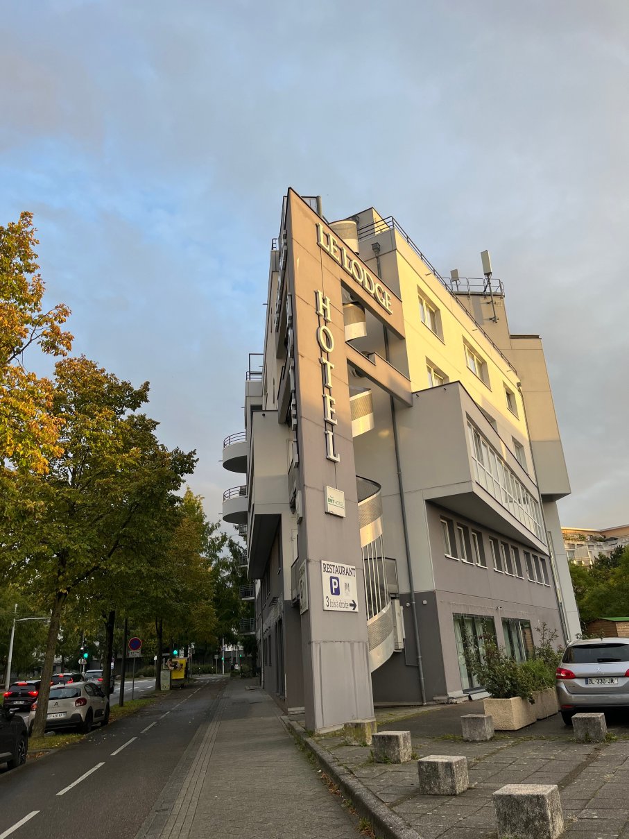 布里特酒店旅馆-官方