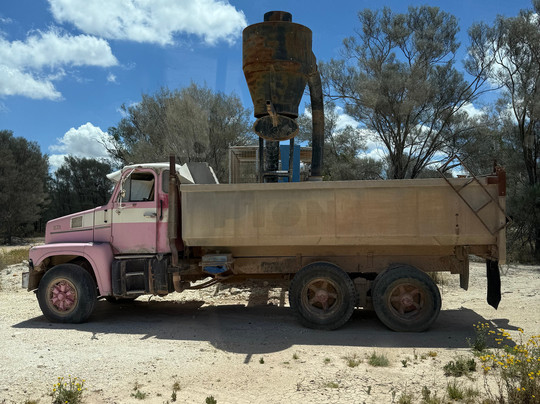 Outback Opal Tours-Lightning Ridge必去景点
