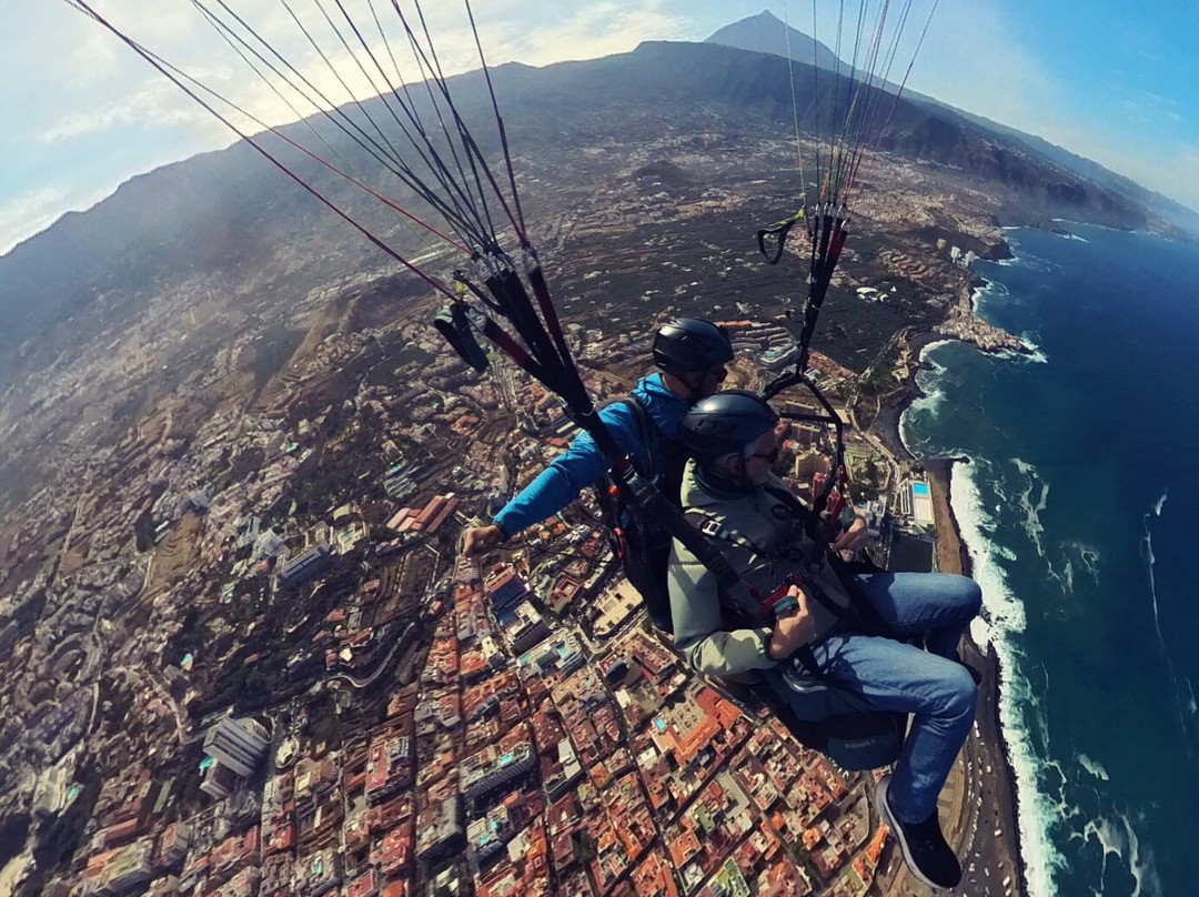 Enminube Paragliding-拉古纳的圣克里斯托波尔城必去景点
