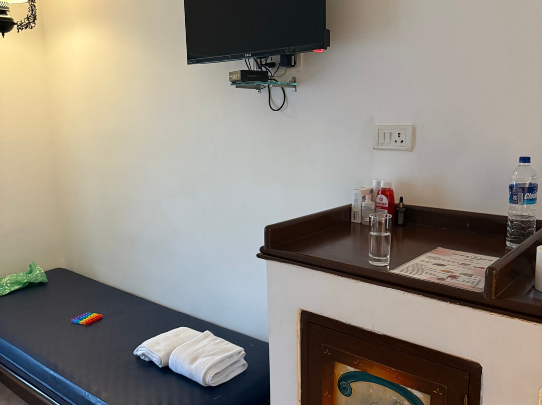 Coconut Grove Beach Resort主图