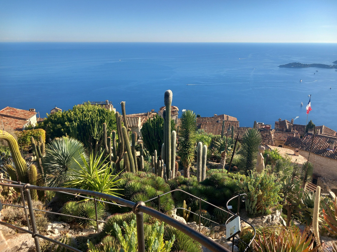 Latitude Explorers-Fontenay-les-Briis必去景点