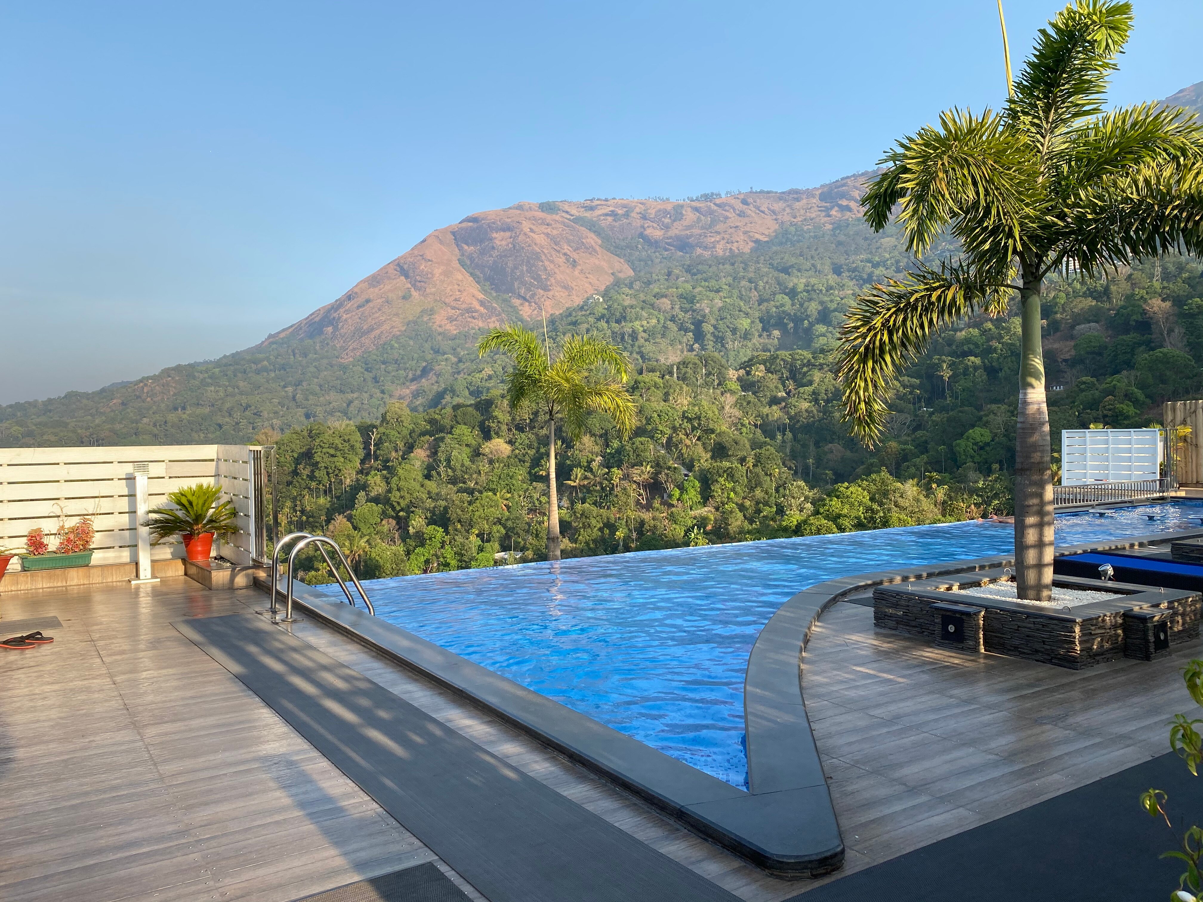 The Panoramic Getaway-泳池