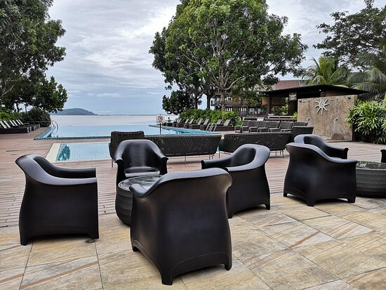 兰卡威泻湖海浪别墅度假村主图