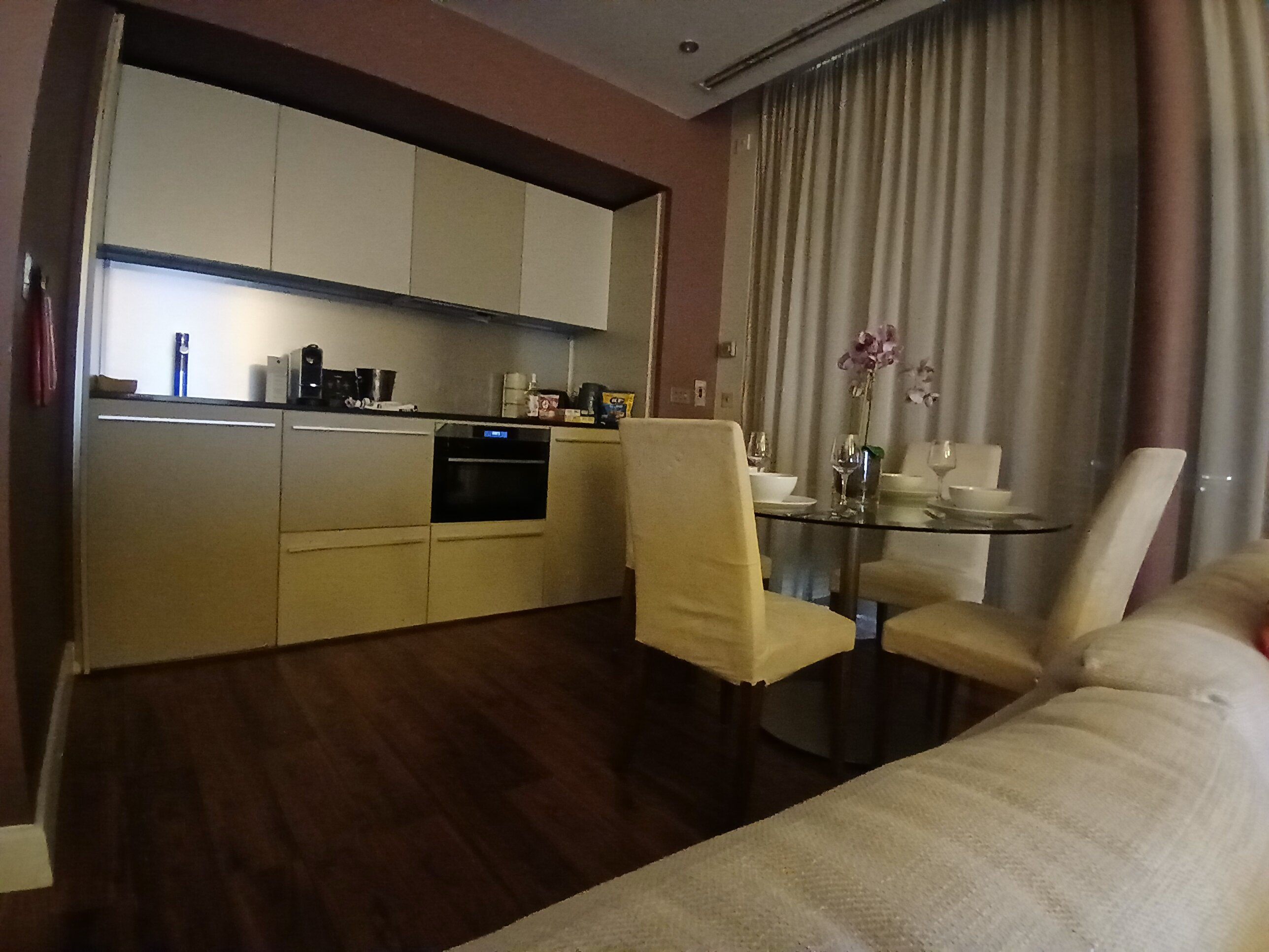 尚波斯酒店-客卧