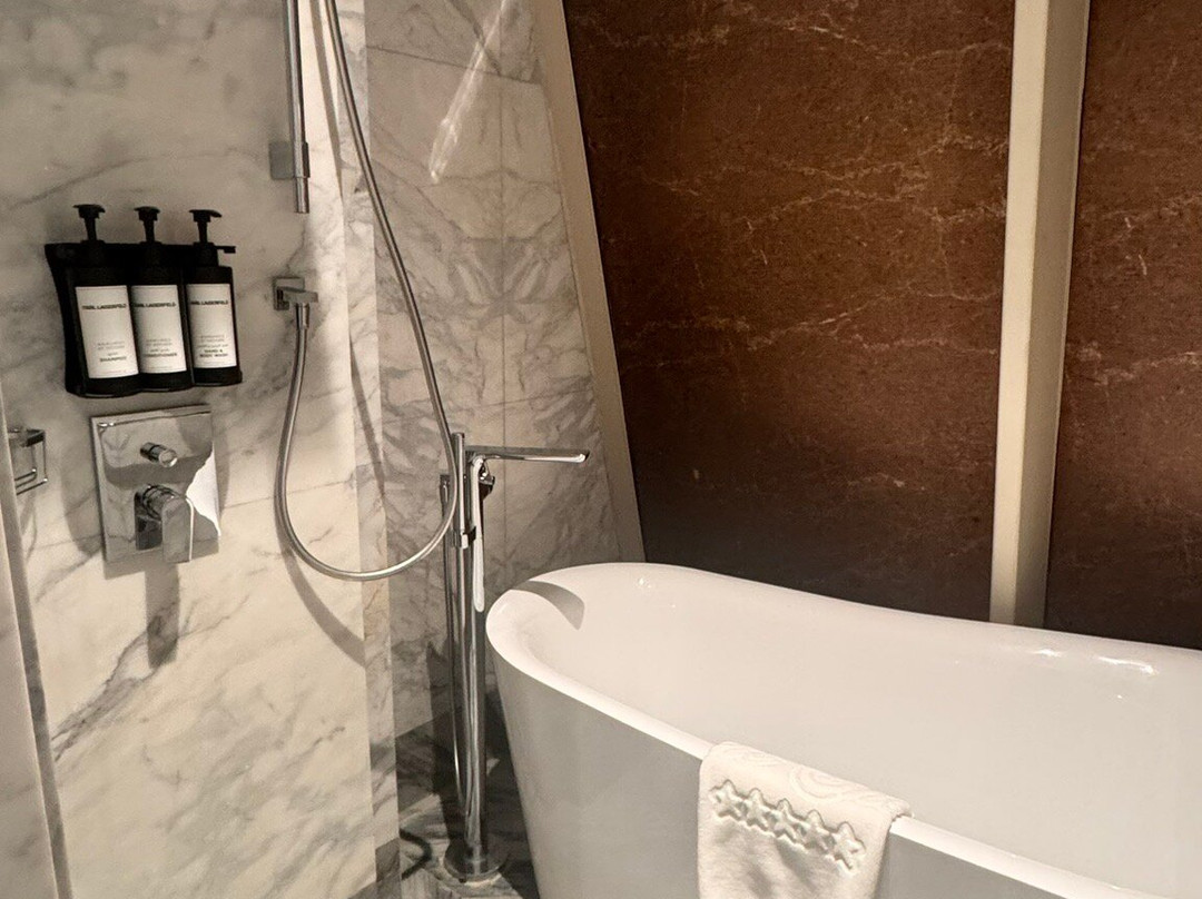 Velero Hotel Doha Lusail主图