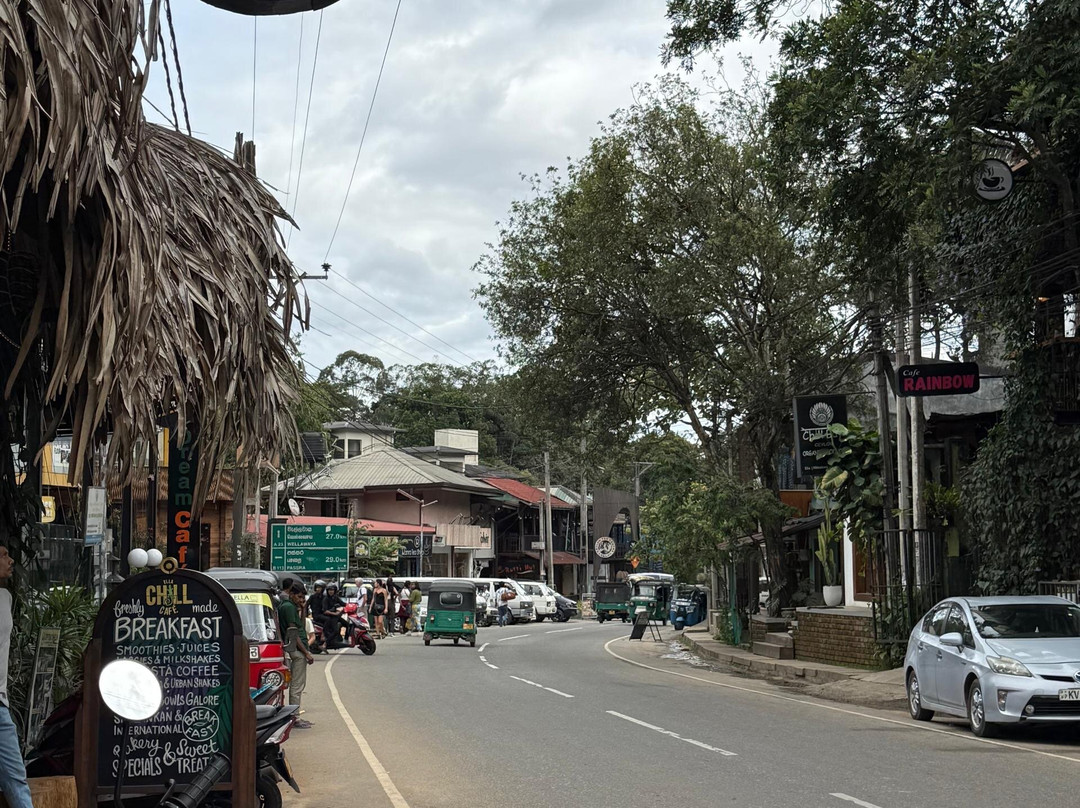 Theeraa Ulaa Holidays-雪州必去景点