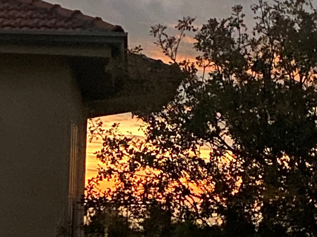 埃特尼亚316号酒店主图