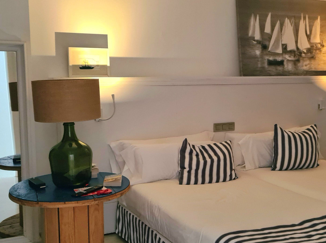 滨海套房酒店主图